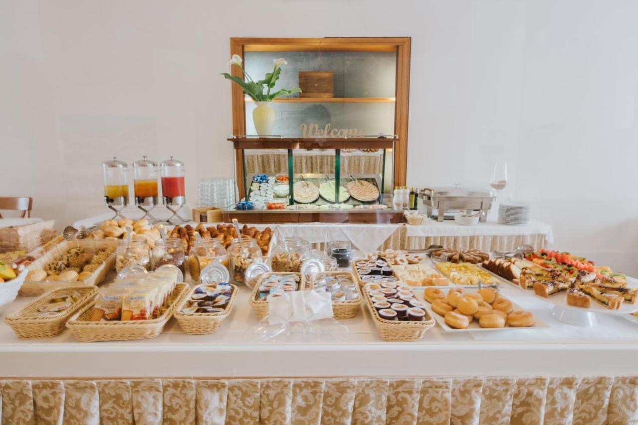 Hotel Gloria Λινιάνο Σαμπιαντόρο Εξωτερικό φωτογραφία