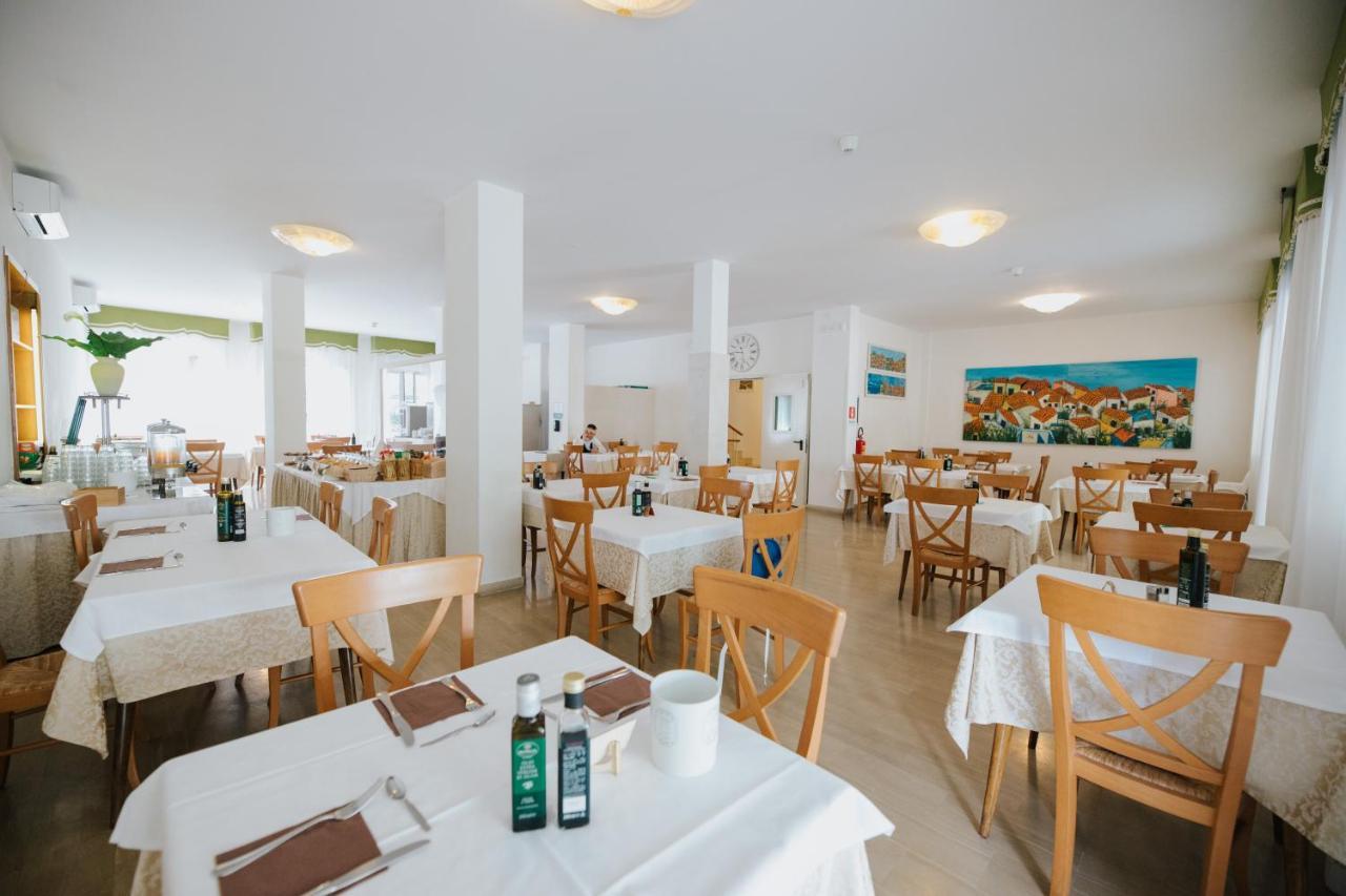 Hotel Gloria Λινιάνο Σαμπιαντόρο Εξωτερικό φωτογραφία
