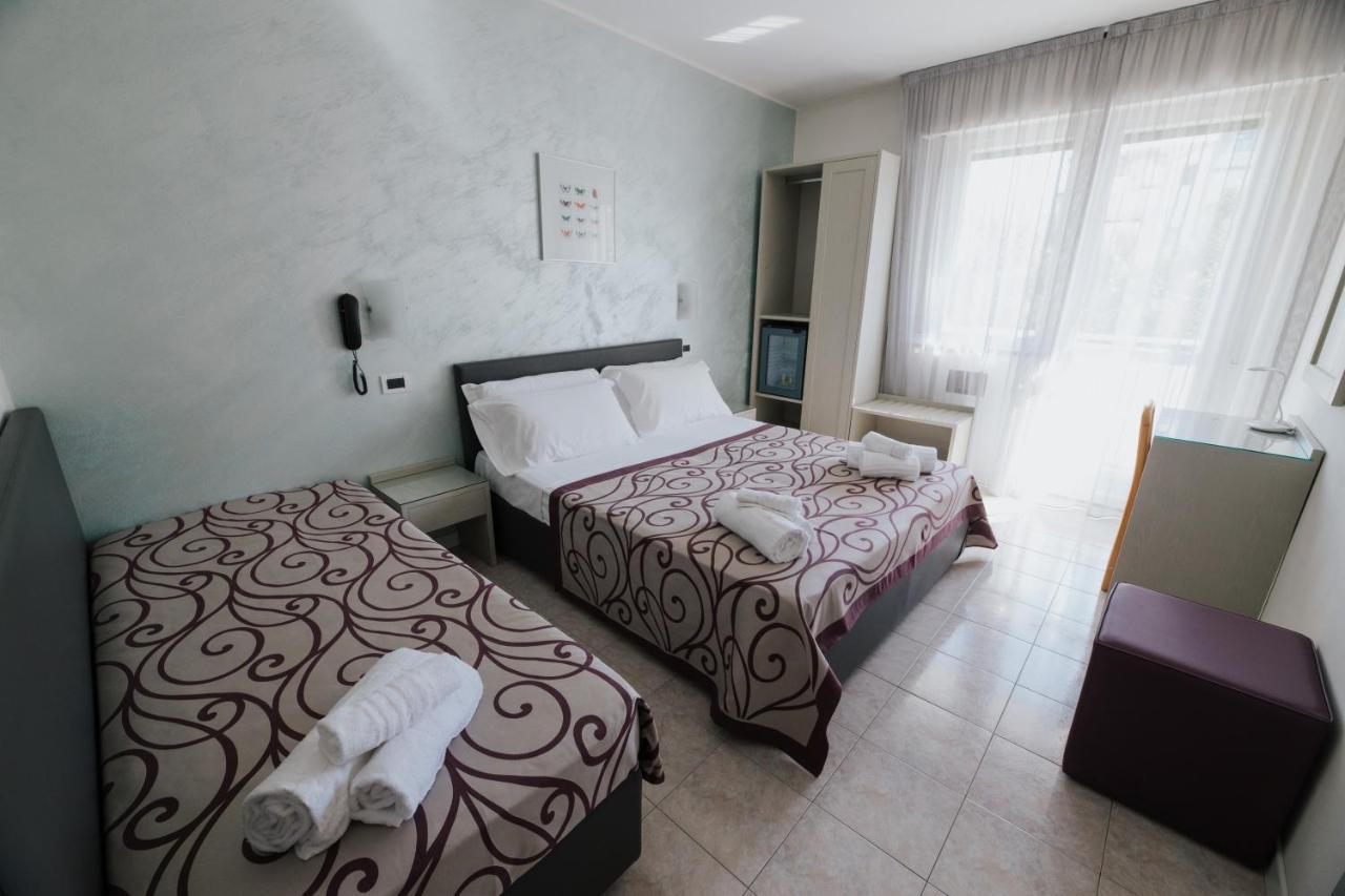 Hotel Gloria Λινιάνο Σαμπιαντόρο Εξωτερικό φωτογραφία