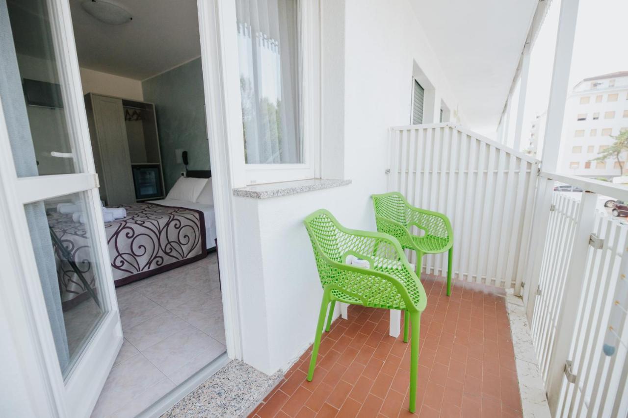 Hotel Gloria Λινιάνο Σαμπιαντόρο Εξωτερικό φωτογραφία