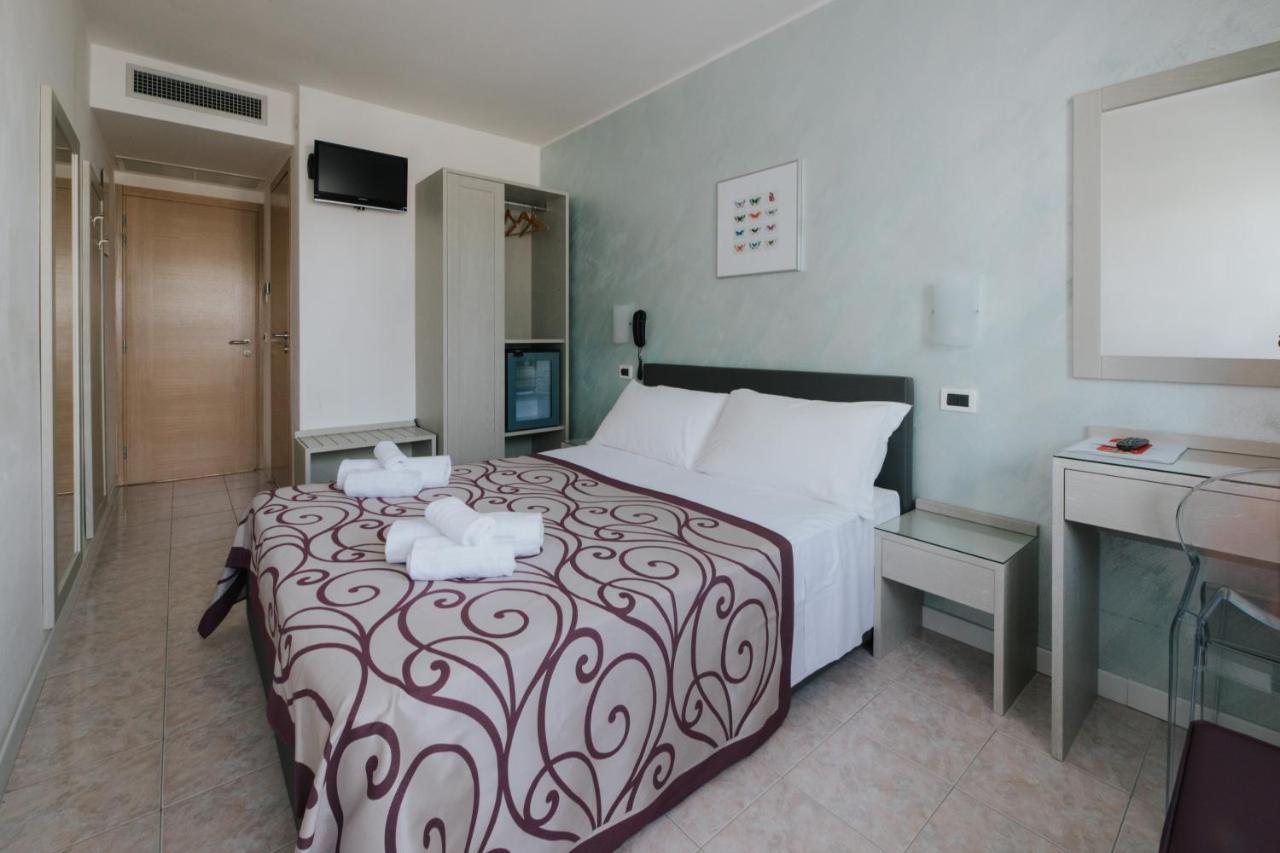 Hotel Gloria Λινιάνο Σαμπιαντόρο Εξωτερικό φωτογραφία
