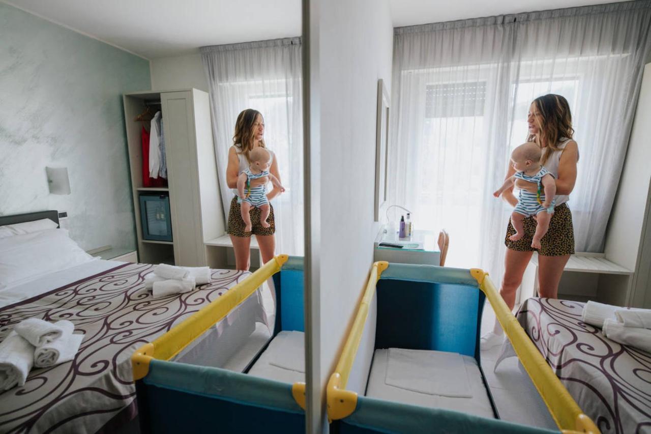 Hotel Gloria Λινιάνο Σαμπιαντόρο Εξωτερικό φωτογραφία