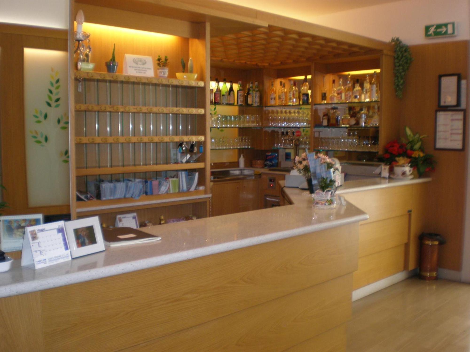 Hotel Gloria Λινιάνο Σαμπιαντόρο Εξωτερικό φωτογραφία